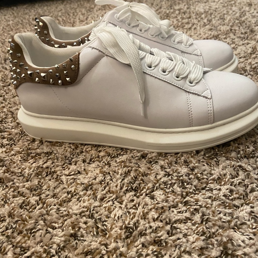 Steve Madden Spiked Mens Sneakers  Size 12